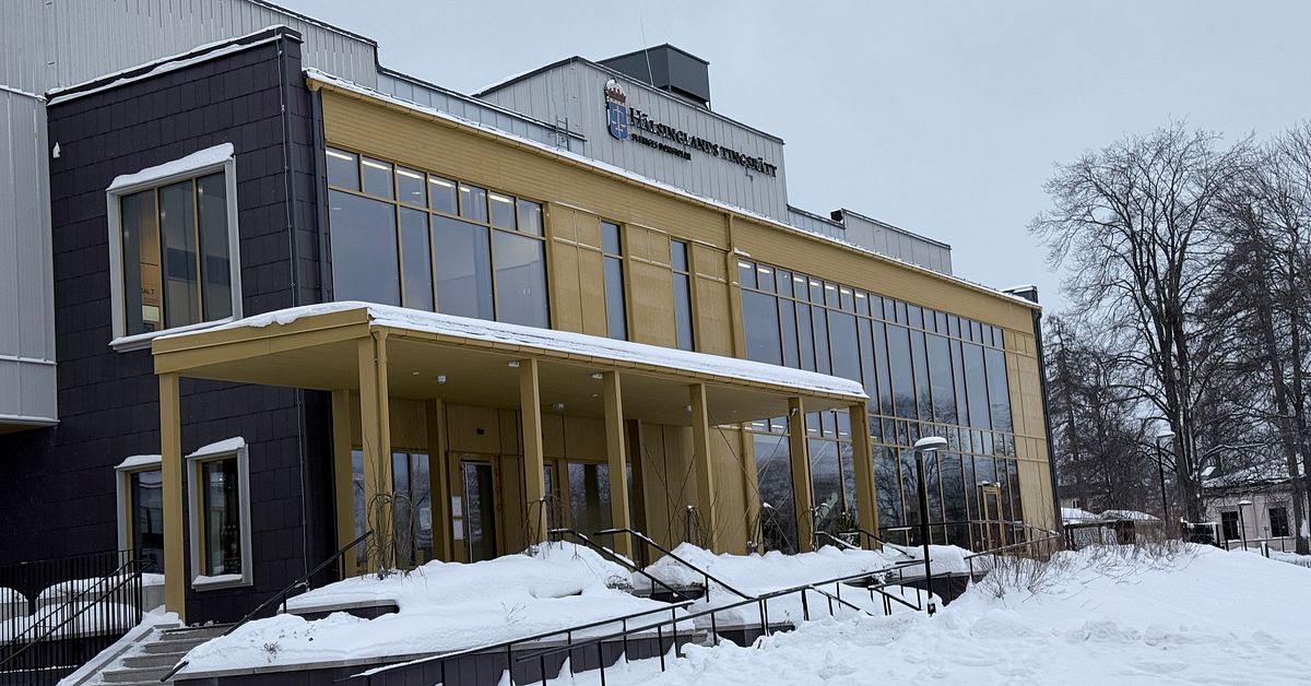 D&ouml;ms f&ouml;r 99 fall av kr&auml;nkande fotografering av styvdotter