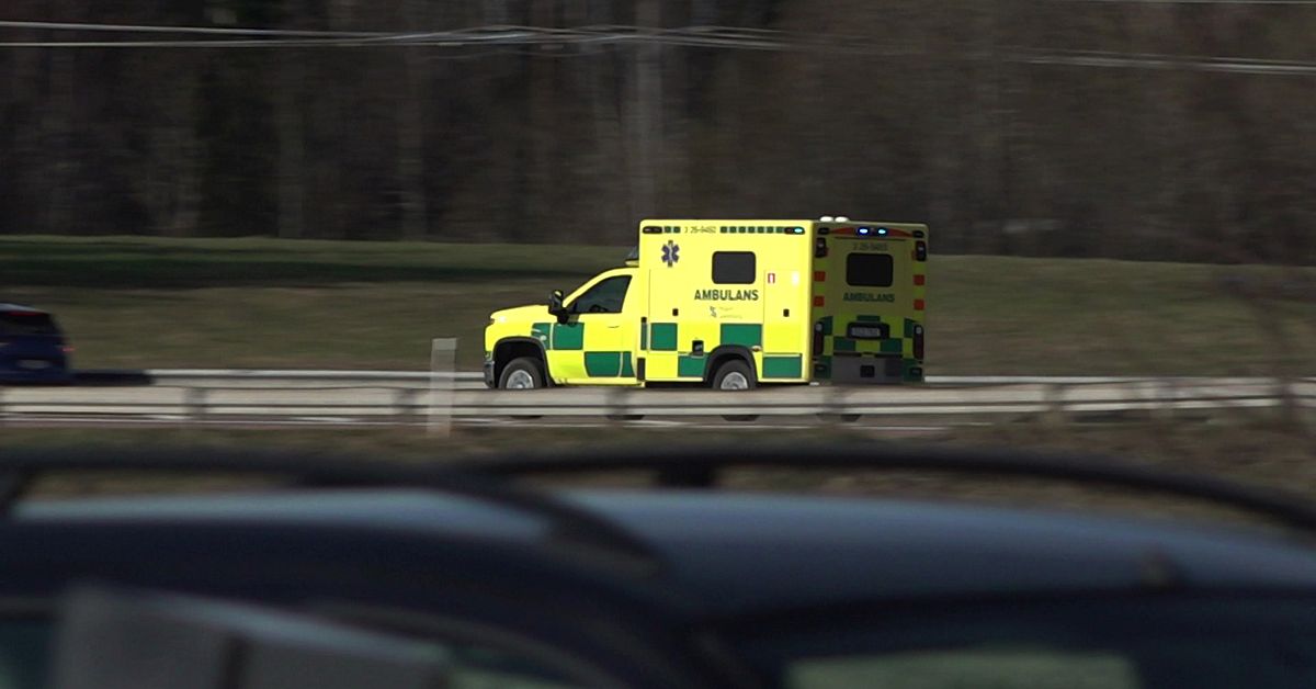 Sjuksköterska ville bli avlöst – körde omväg med hjärtsjuk i ambulansen