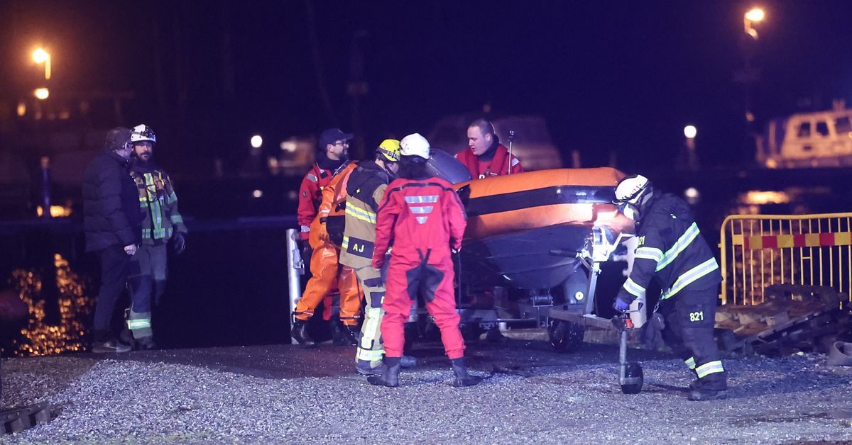 En person försvunnen efter båtolycka utanför Ekerö