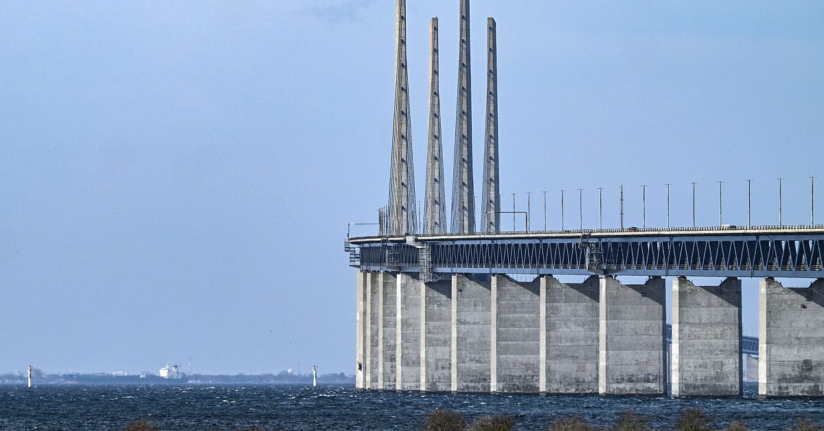Mc-förare skadad i krock – Öresundsbron stängs