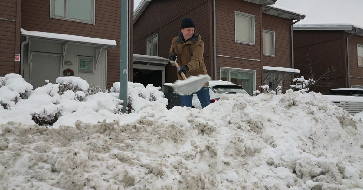 Villa&auml;gare skyldiga att skotta trottoarer: &rdquo;Orimligt&rdquo;