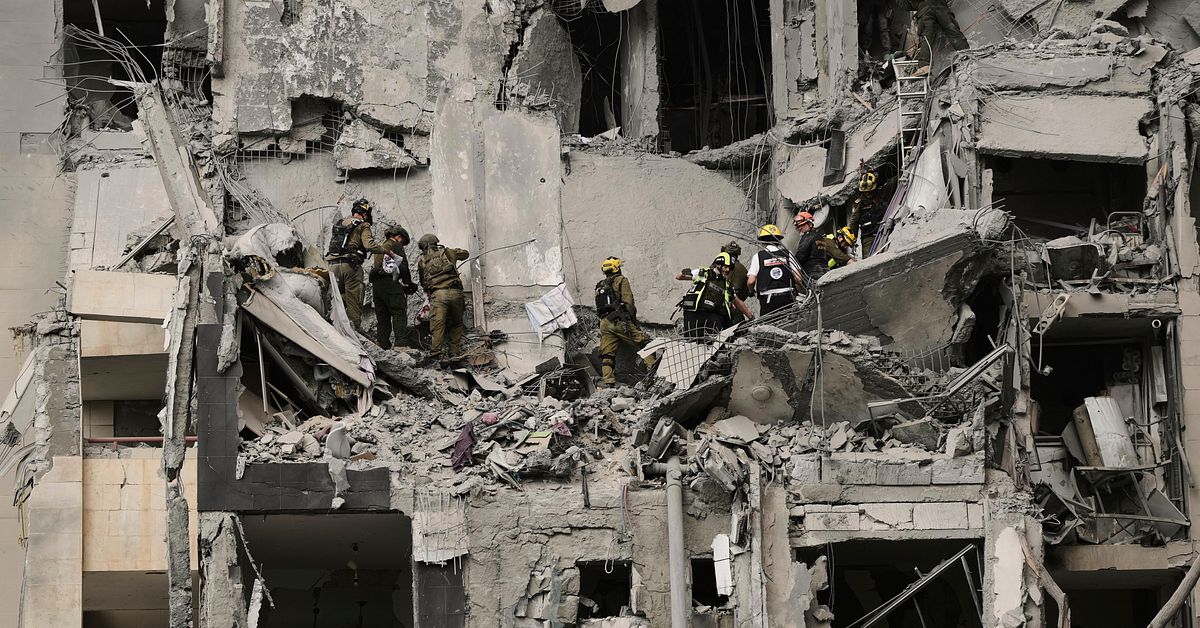 Vapenvilan mellan Iran och Israel ska ha inletts – men oklarheter kvarstår