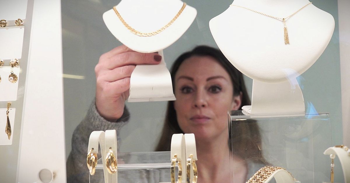 Guldboomen: Se vad en f&ouml;rlovningsring &auml;r v&auml;rd