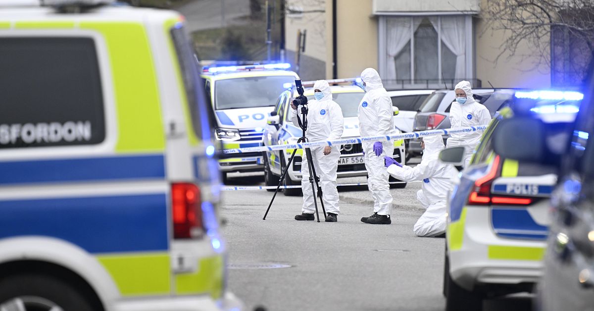 Skolanst&auml;lld sk&ouml;ts till d&ouml;ds i Grus&aring;sen &ndash; 18-&aring;ring h&auml;ktad