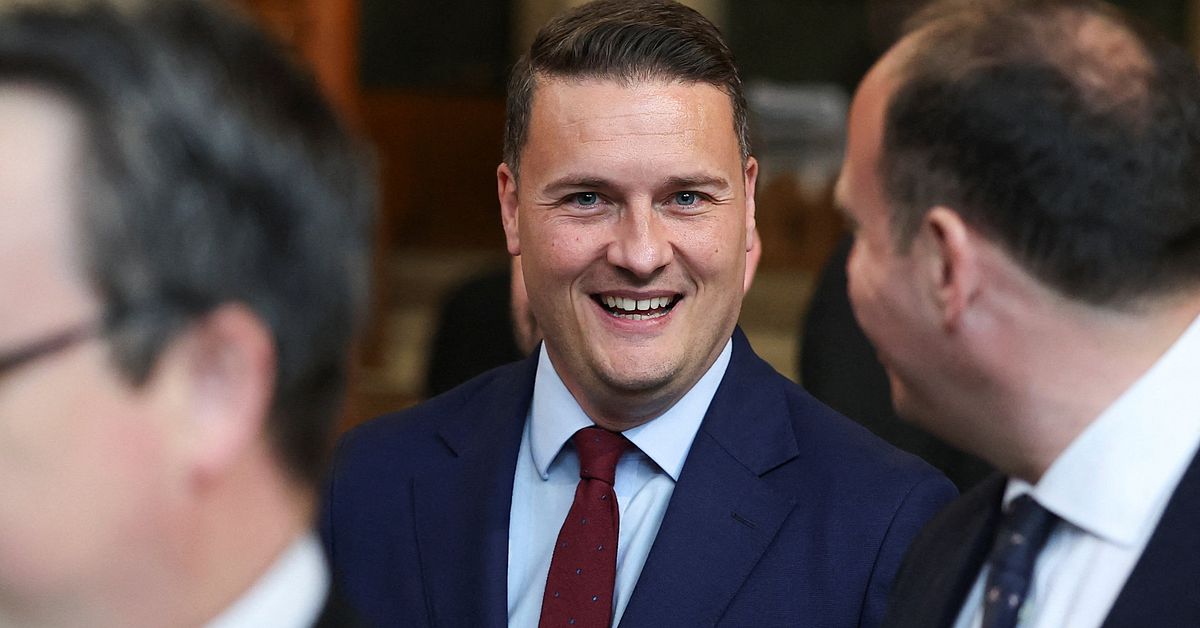 H&auml;lsominister Wes Streeting avg&aring;r &ndash; f&ouml;rlorat f&ouml;rtroendet f&ouml;r Starmer
