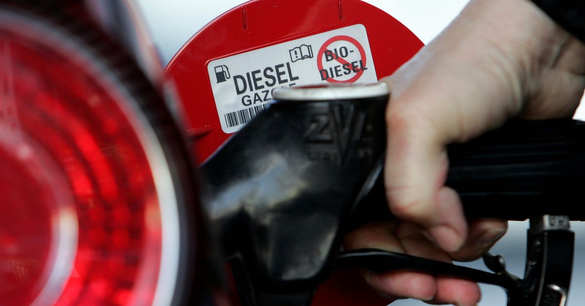 Motorexperten: Sverige kommer få betala för låga diesel- och bensinpriser