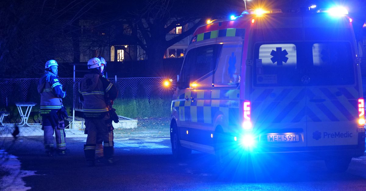Fyrverkeri exploderade i l&auml;genhet &ndash; en person till sjukhus