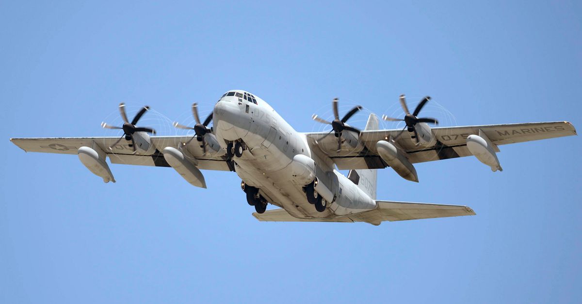Amerikanskt militärplan fick vända på Arlanda