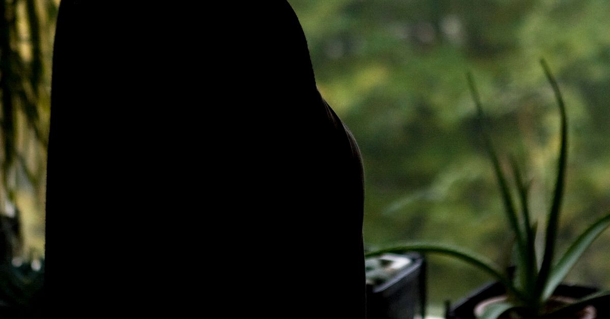 Man inför rätta för grova sexuella övergrepp mot närstående barn