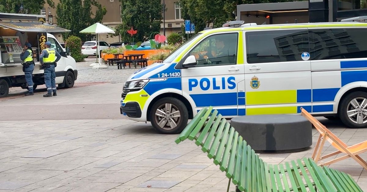 Knivman hotade personal i foodtruck på Stora torget i Västerås