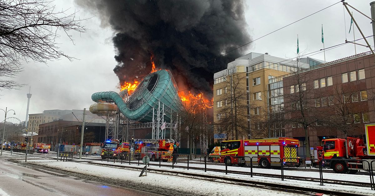 Kraftig brand vid Lisebergs nya badhus