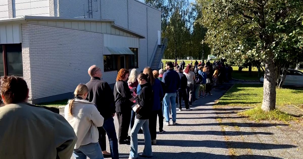 &Ouml;ver tv&aring; timmars k&ouml; i Ume&aring; &ndash; Valmyndigheten: &rdquo;Ovanligt&rdquo;