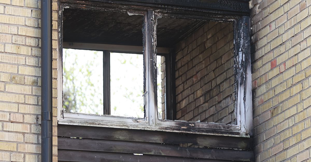 L&auml;genhetsbrand i H&auml;sselby &ndash; kvinna gripen misst&auml;nkt f&ouml;r mordbrand