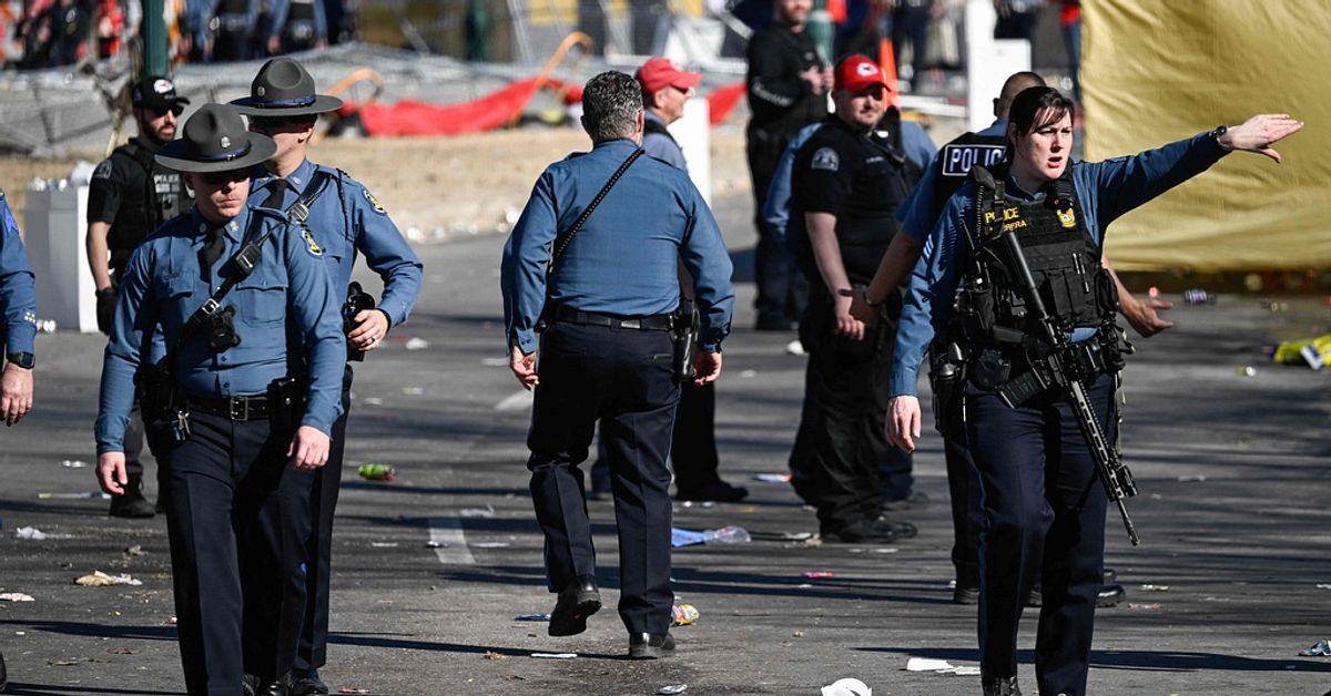 Kansas City Victory Parade Shooting: 2 Arrested, 1 Dead, 14 Injured – Latest Updates
