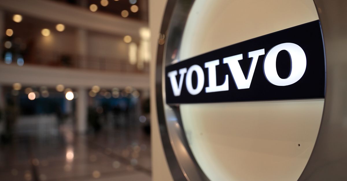 Volvo &aring;terkallar 4&nbsp;500 bilar i Sverige &ndash; finns brandrisk