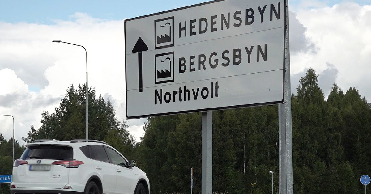 Trots konkursen &ndash; h&auml;r sitter skyltarna kvar efter Northvolt i Skellefte&aring;