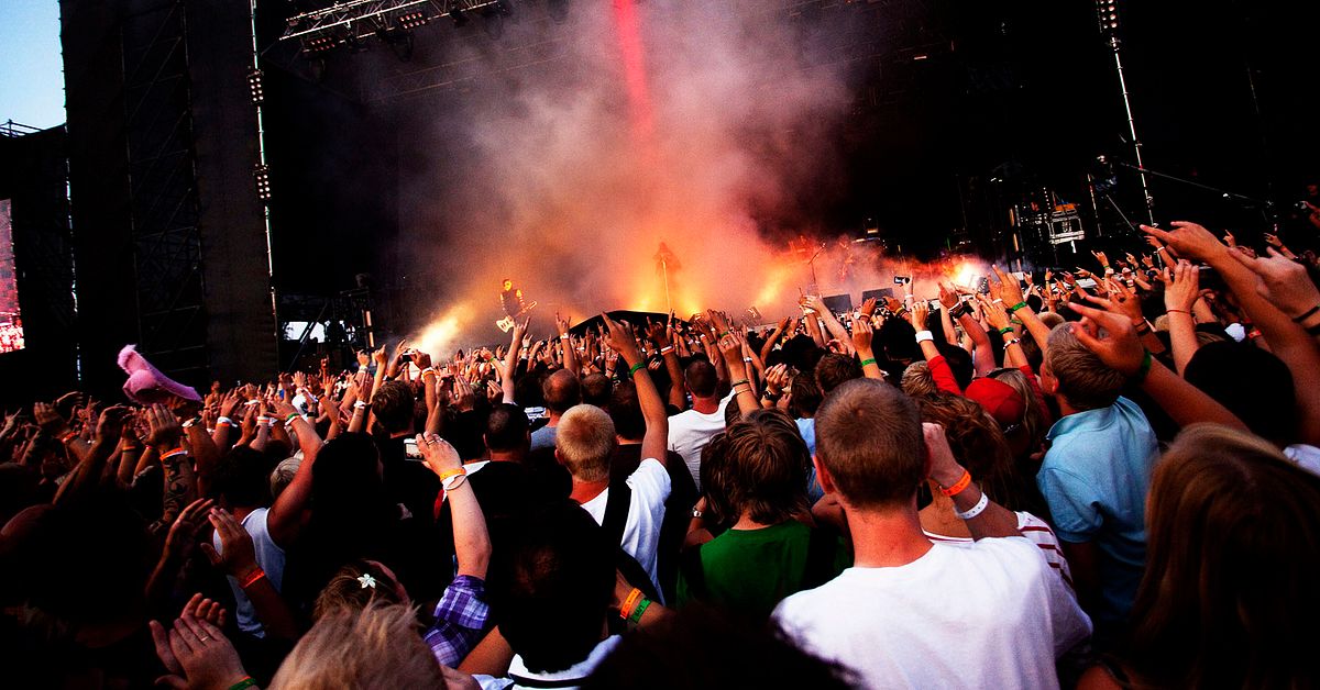 Norge har endret loven: Det er straffbart å selge dyre billetter videre