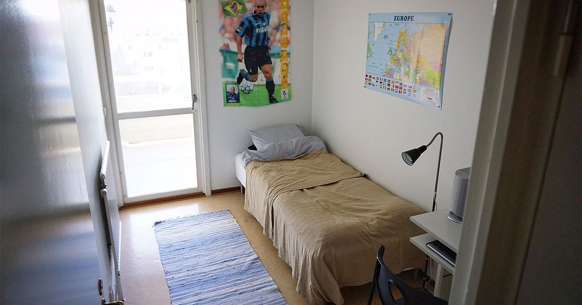 På besök i Zlatans gamla pojkrum | SVT Nyheter