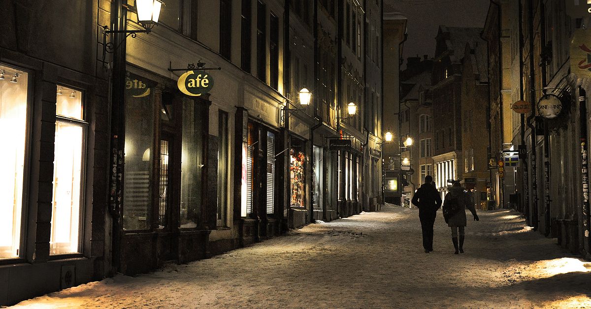 Västerlånggatan utan julbelysning för första gången på flera år SVT
