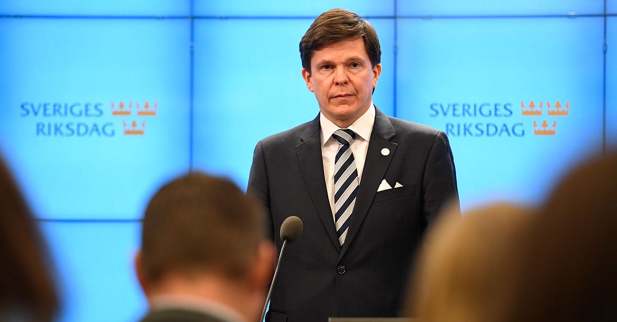 Talmannen kallar partiledare till informella samtal | SVT Nyheter