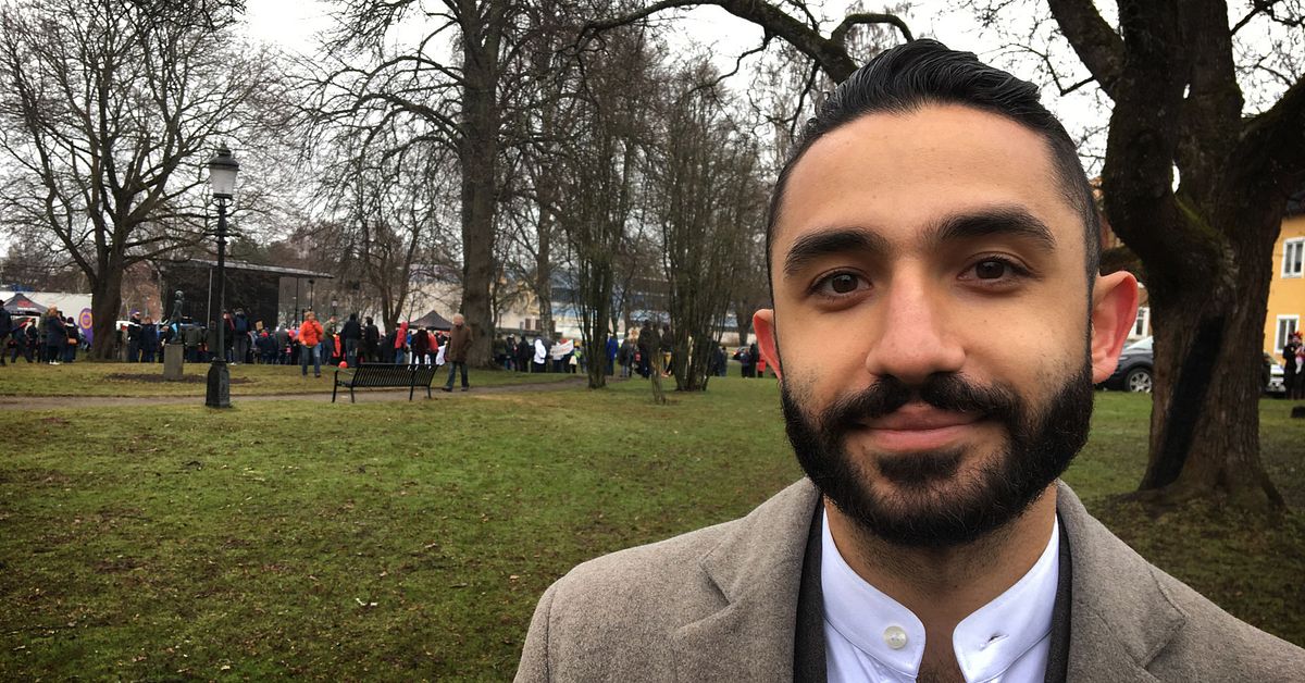 Daniel Riazat (V) om Sjöstedts besked: ”Står bakom det helt och hållet ...