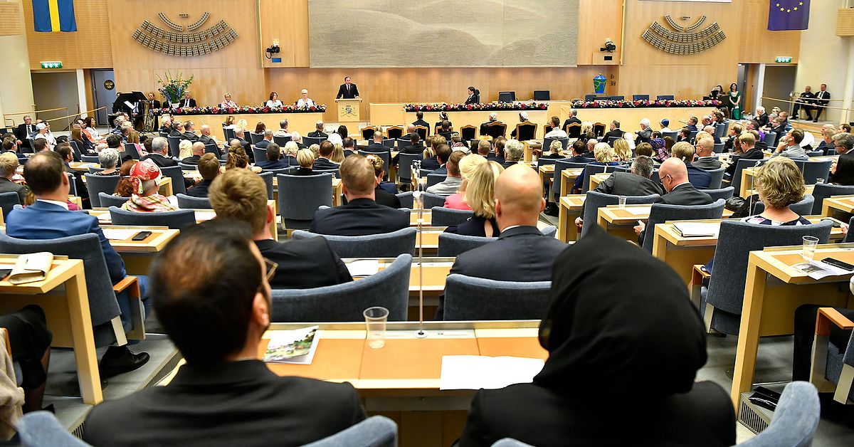 Riksdagspartierna allt mer beroende av statliga partistödet | SVT Nyheter
