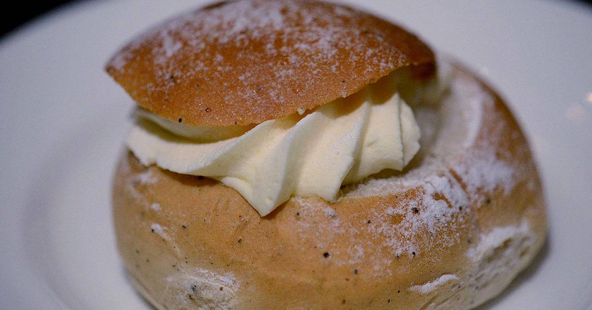 Så bakar du bästa semlan | SVT Nyheter