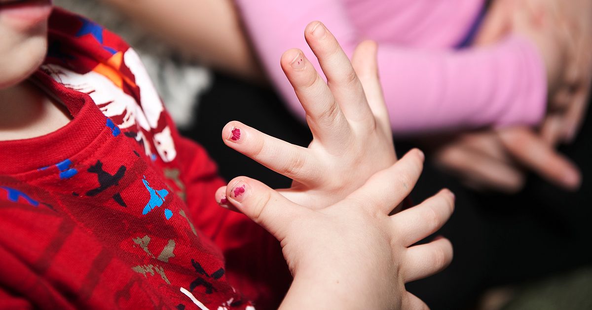 Vaskeanbefalingene i Norge endres: barn skader hendene