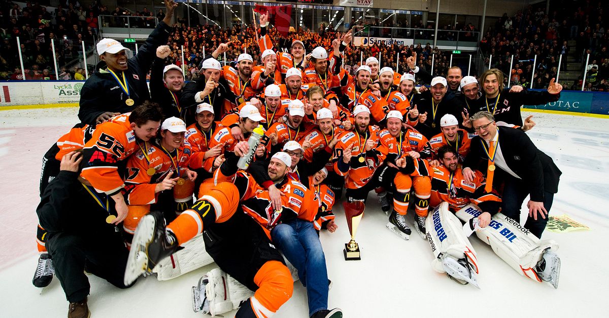 Fanion Vintage De Hockey Sur Glace – Karlskrona Ishockey Klubb 1970 – Banderole Rétro Supporter