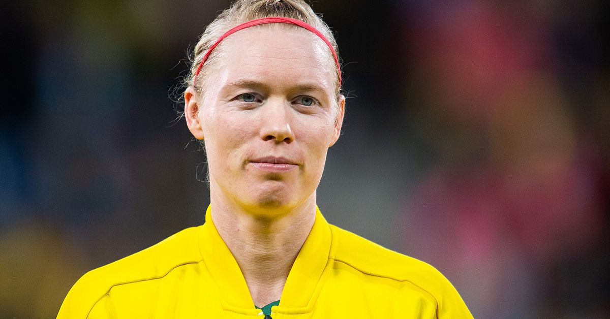 Fotboll: Lindahl: ”Kommer inte dit och blir tredjemålvakt” | SVT Sport