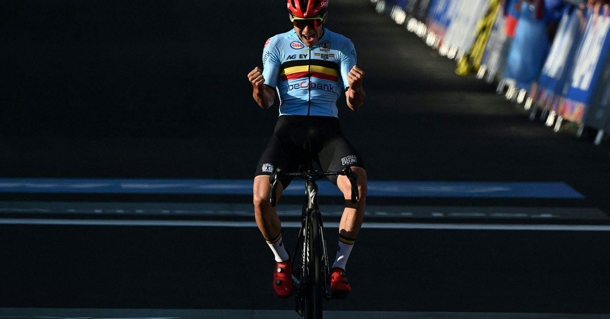 Cykel VMkrossen cyklade hem guldet med över två minuters marginal SVT Sport