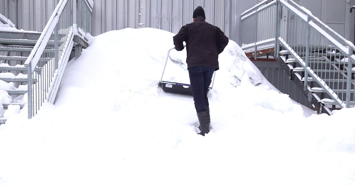 Nu ska snön bort från taken på Umeå kommuns anläggningar – ”Glad att vi ...