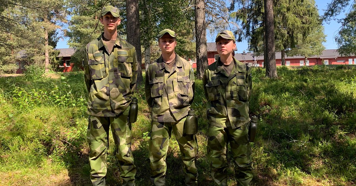 Värnpliktiga i Umeå om Sveriges inträde i Nato | SVT Nyheter