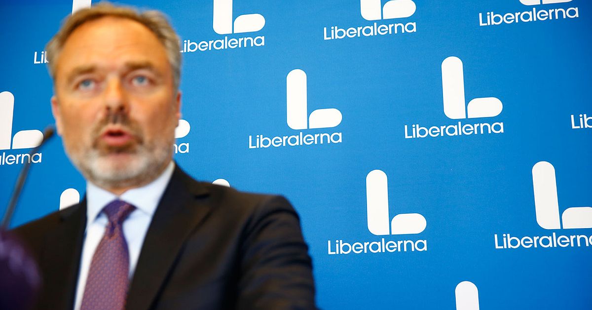 L:s nya logga möttes av hånskratt | SVT Nyheter