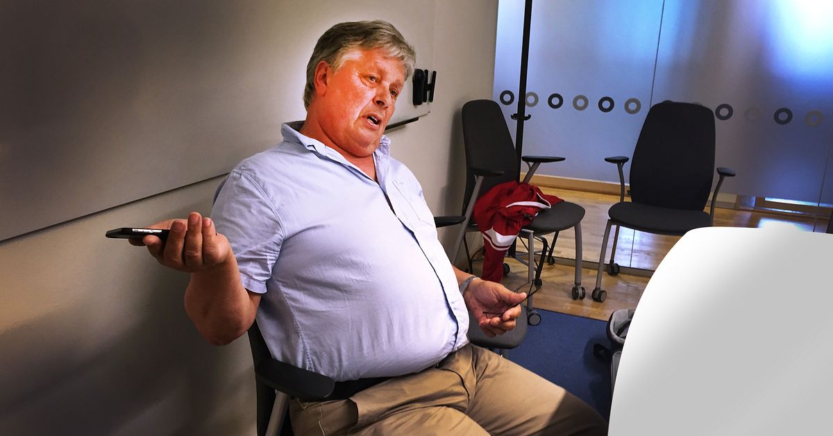 Halva ledningsgruppen var med på bjudkvällen SVT Nyheter