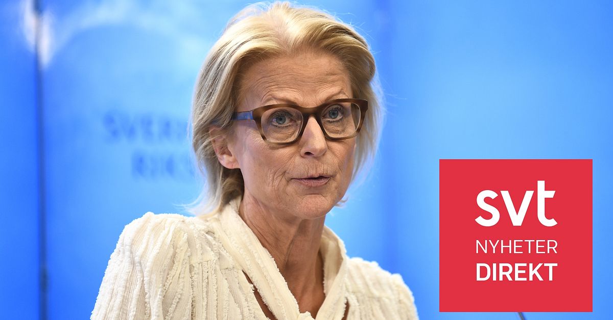 Finansminister Elisabeth Svantesson (M) presenterar ekonomisk prognos