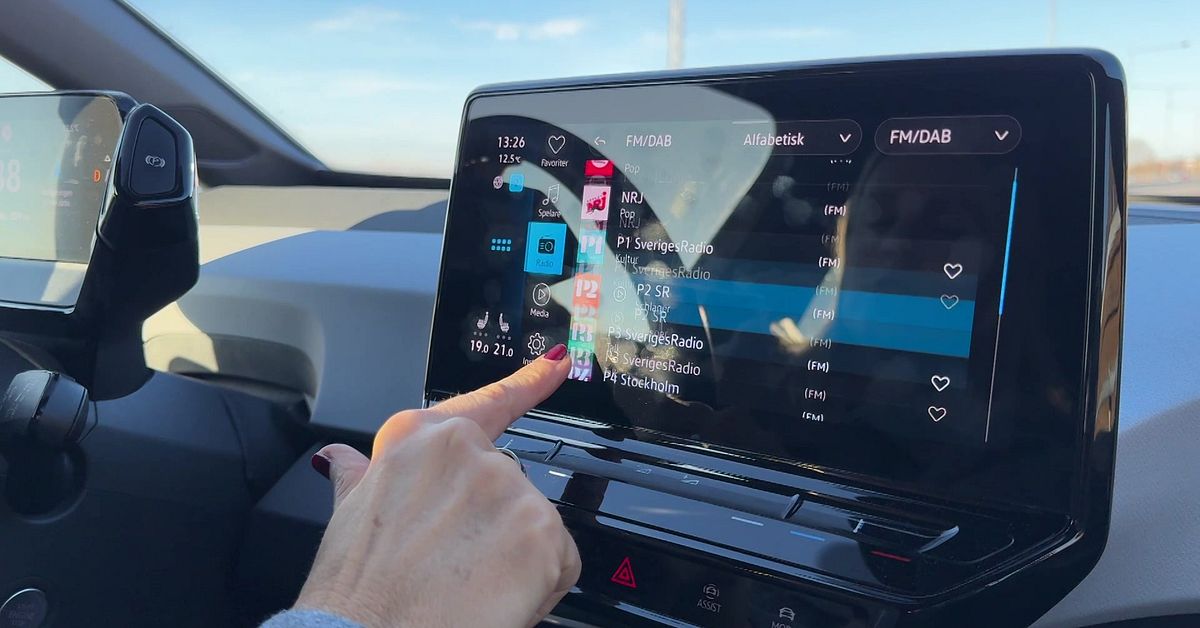 Kritik mot skärmar i bilen – kräver mer fysiska knappar