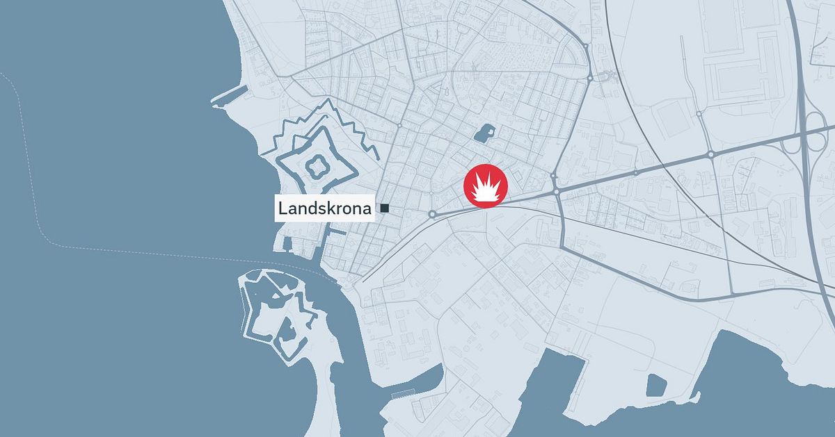 Explosion vid bostadshus i Landskrona – skador på port