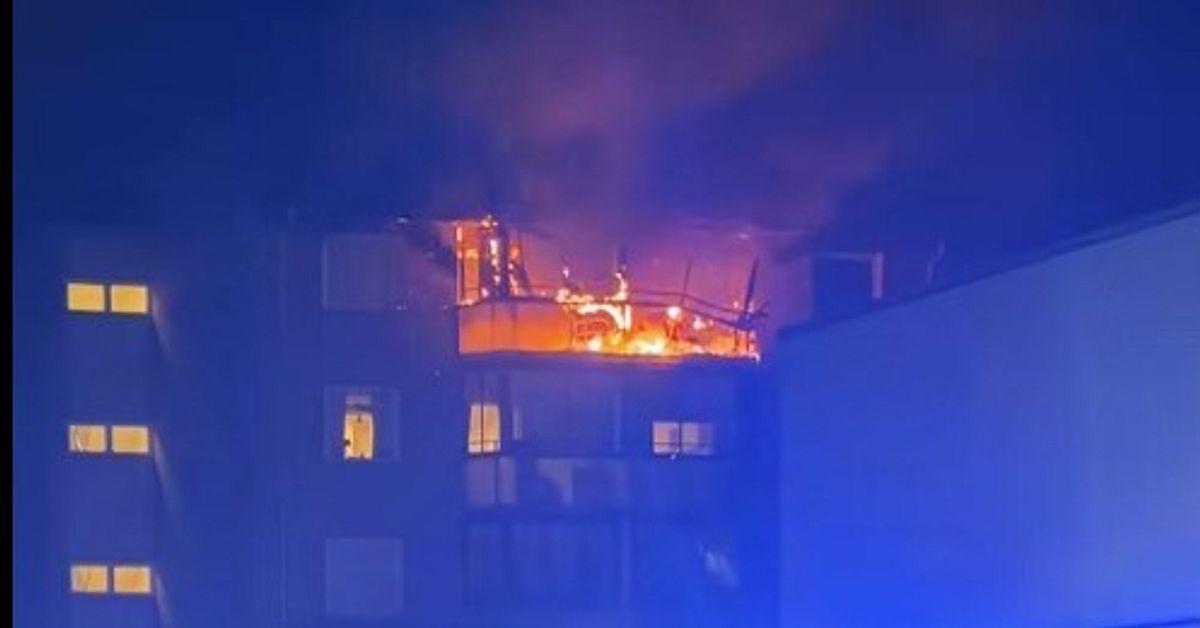 Se dramatiska bilderna fr&aring;n branden p&aring; &auml;ldreboendet