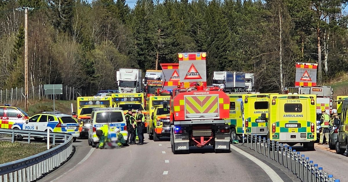 Frontalkrock p&aring; E4 mellan Timr&aring; och H&auml;rn&ouml;sand