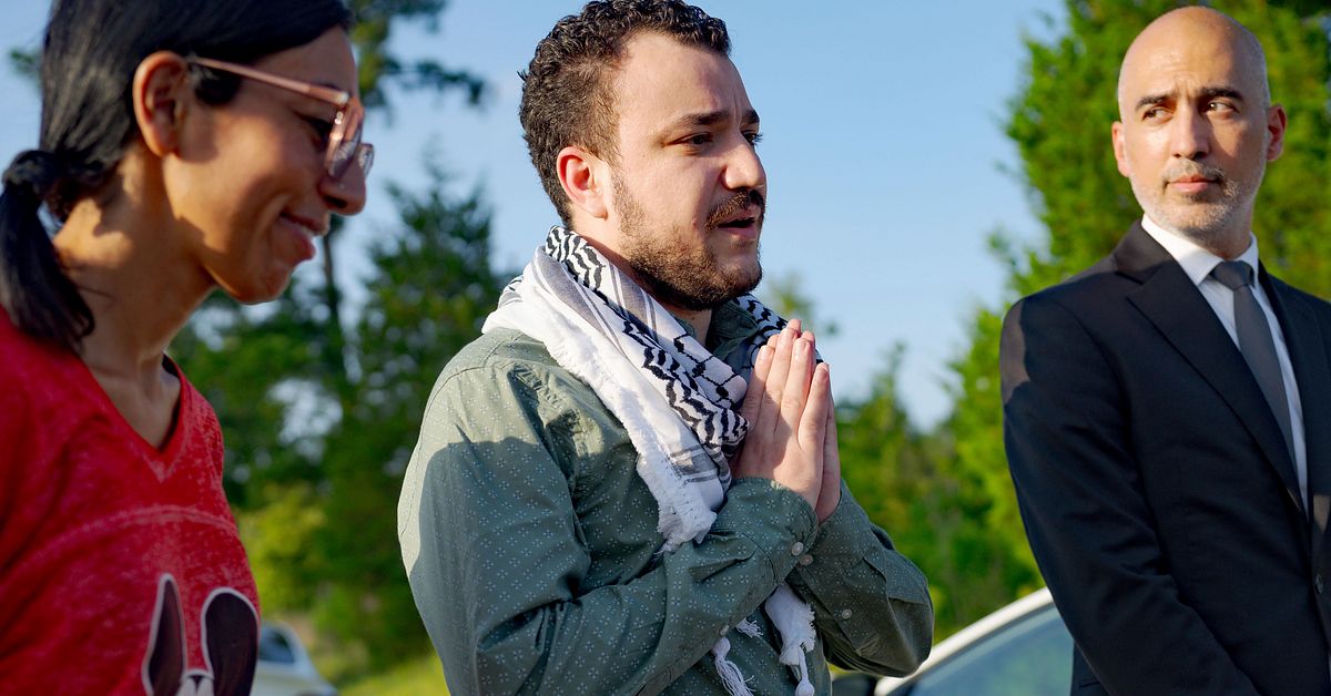 Palestinaaktivisten Mahmoud Khalil släpps fri – fängslades utan brottsanklagelse