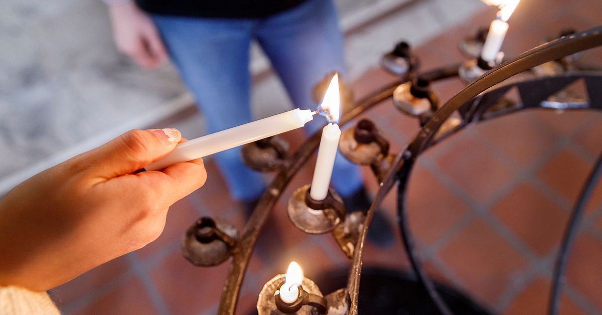 Kyrkliga ungdomsledaren d&ouml;ms till f&auml;ngelse f&ouml;r v&aring;ldt&auml;kt mot barn