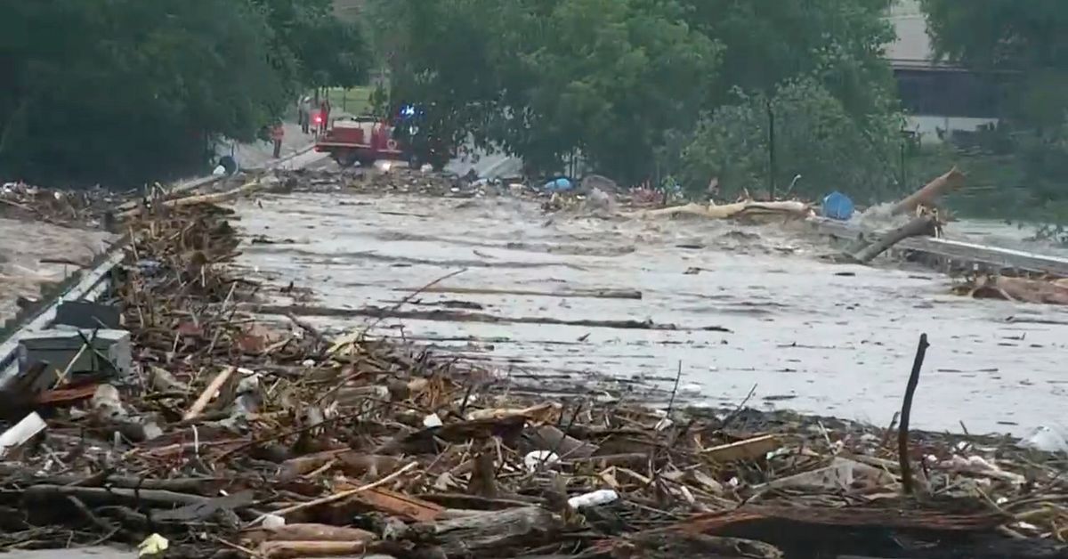 Kraftiga översvämningar i Texas – 13 döda och flera saknade