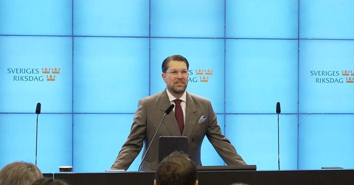 Jimmie &Aring;kessons (SD) attack mot V: &rdquo;Ingen normal m&auml;nniska r&ouml;star p&aring; ett s&aring;dant parti&rdquo;