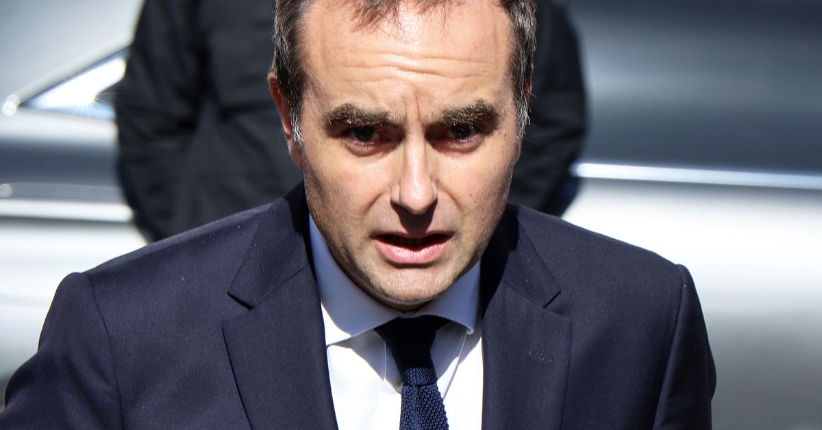 Sebastien Lecornu utser ny regering i Frankrike