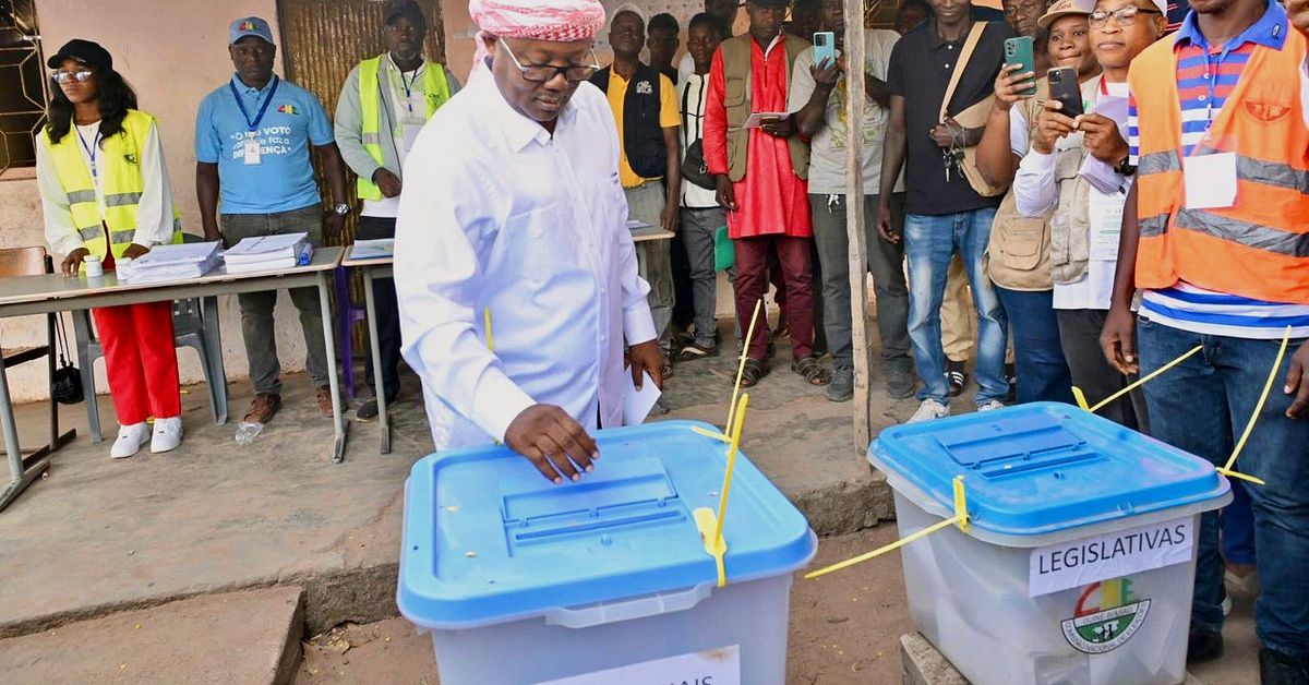 Guinea-Bissaus president har lämnat landet