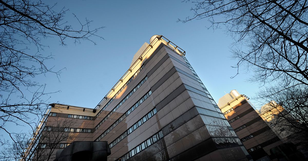 Flera anh&ouml;riga till h&ouml;g polischef gripna i narkotikah&auml;rva