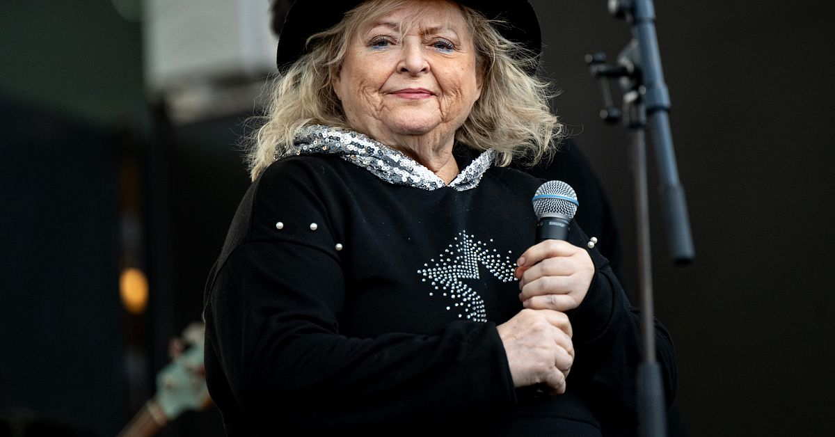 Kikki Danielsson p&aring; sjukhus igen &ndash; st&auml;ller in turn&eacute;