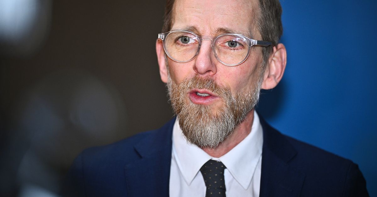 Forssmed: Psykisk h&auml;lsa ska in p&aring; skolschemat