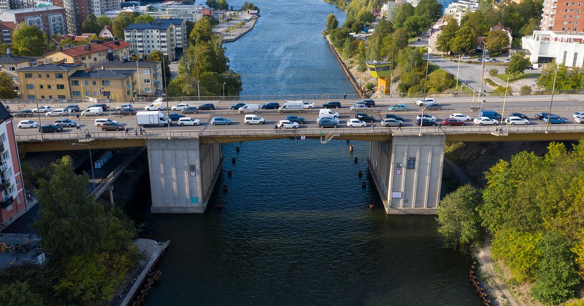 Trafikkrångel väntar på Mälarbron – slår mot bilister och busspendlare